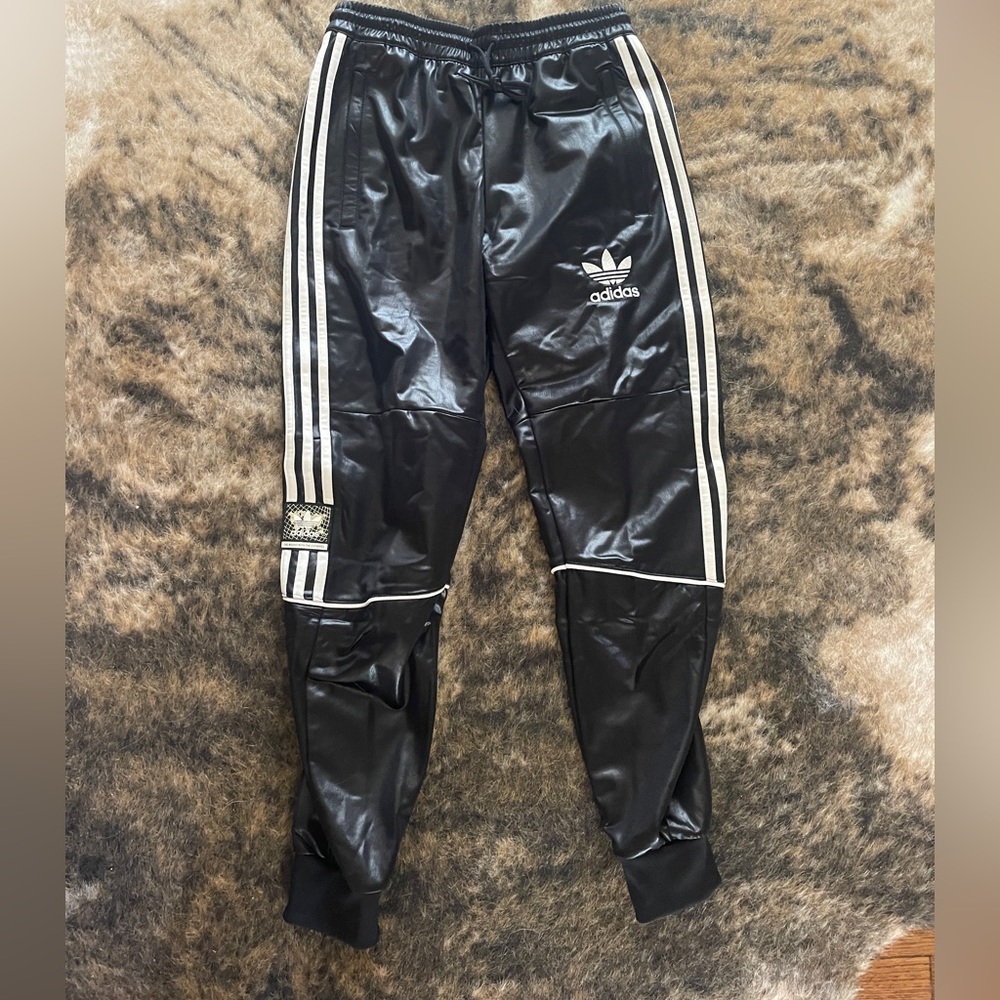 Adidas Chile 20 jogger sweats….shiny black.